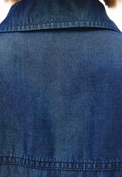 Denim Gömlek ve Denim Pantolon Kombini