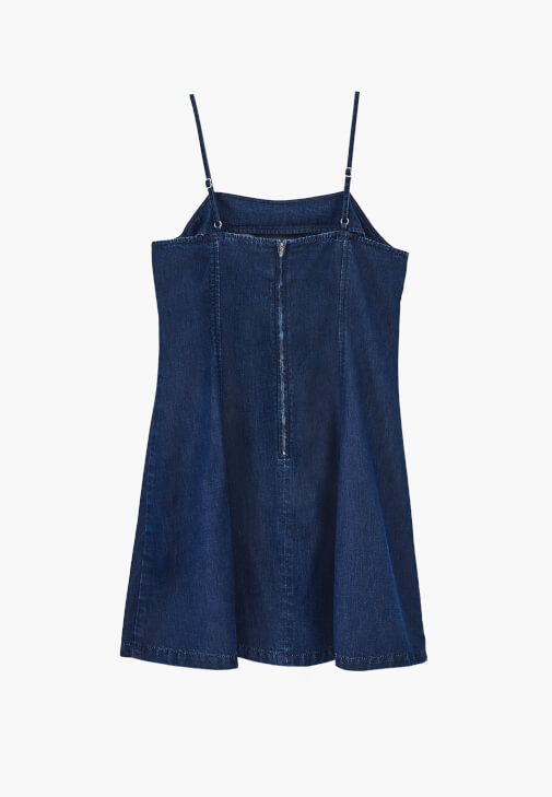 Denim Elbise ve Sandalet Kombini