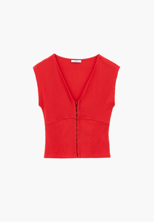 V Yaka Tişört ve Pantolon Kombini