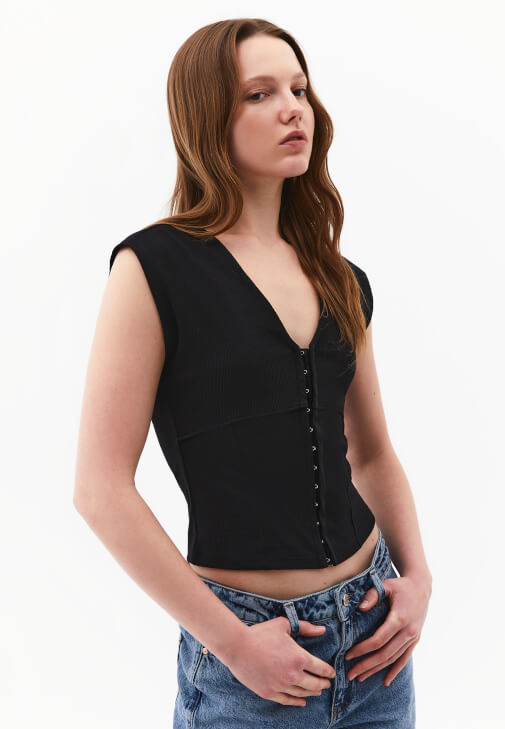 Siyah V Yaka Tişört