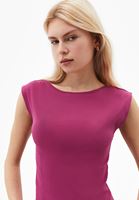 Bayan Pembe Bot Yaka Tişört