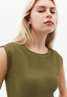 Bayan Yeşil Bot Yaka Tişört