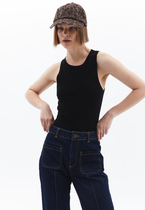 Siyah Pamuklu Halter Yaka Atlet