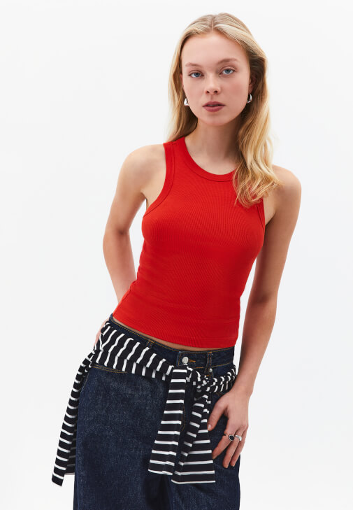 Kırmızı Pamuklu Halter Yaka Atlet