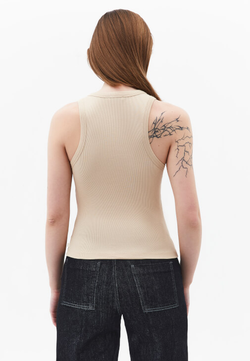 Atlet ve Denim Pantolon Kombini