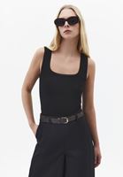 Bayan Siyah Kare Yaka Atlet