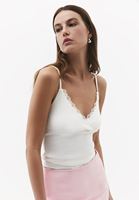 Bayan Bej Dantel Detaylı Atlet