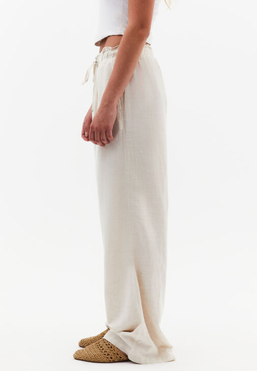 Keten Bol Paça Pantolon ve Ajurlu Kazak Kombini