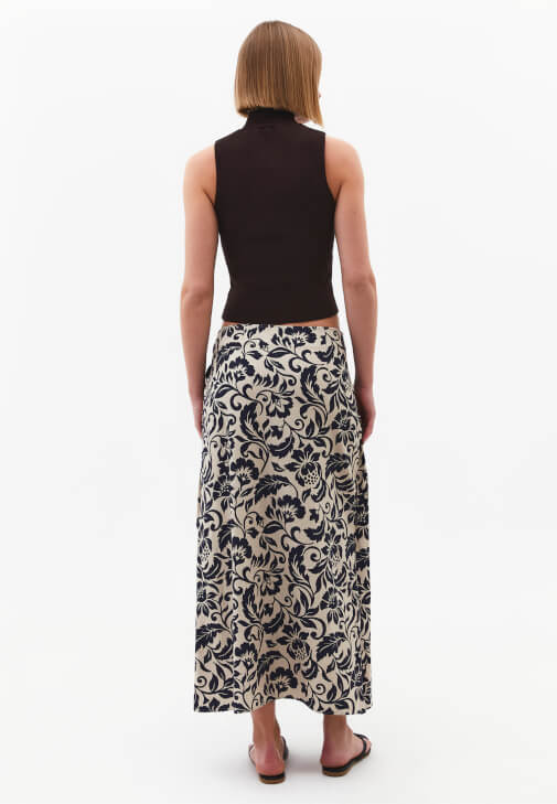 Keten Uzun Etek ve Triko Atlet Kombini