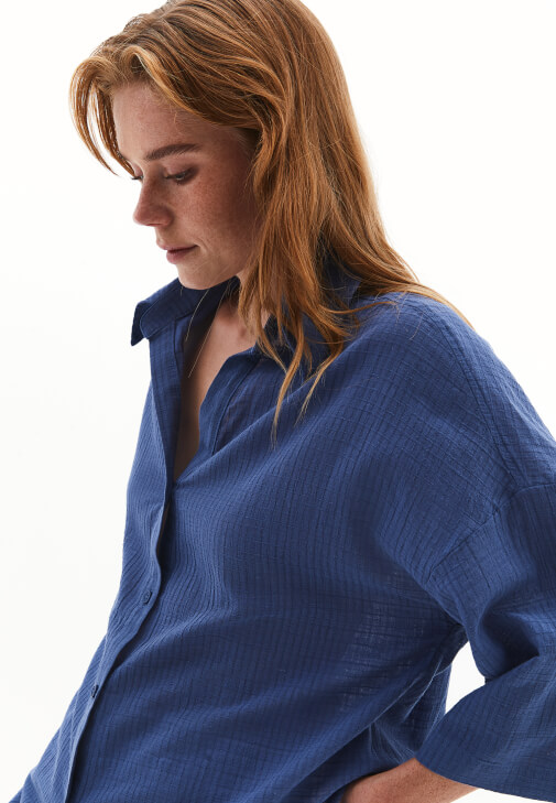 Keten Gömlek ve Yüksek Bel Pantolon Kombini