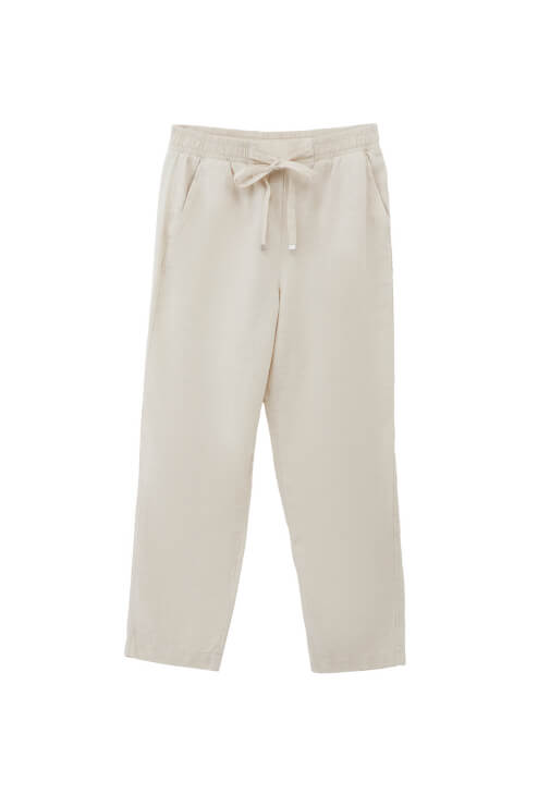 Keten Pantolon ve Keten Karışımlı Tişört Kombini