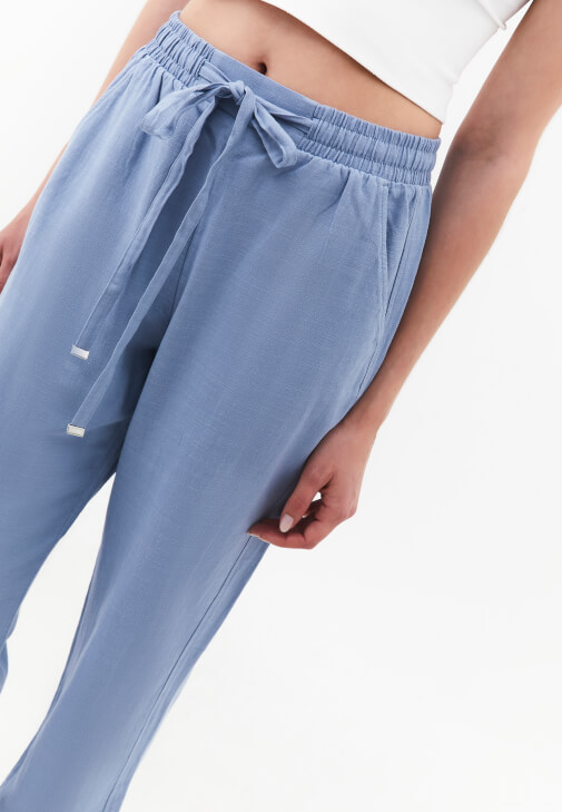 Keten Pantolon ve Crop Atlet Kombini
