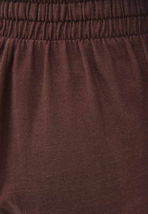 Keten Pantolon ve Cepli Tencel Gömlek Kombini