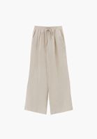 Keten Pantolon ve Dantelli Atlet Kombini
