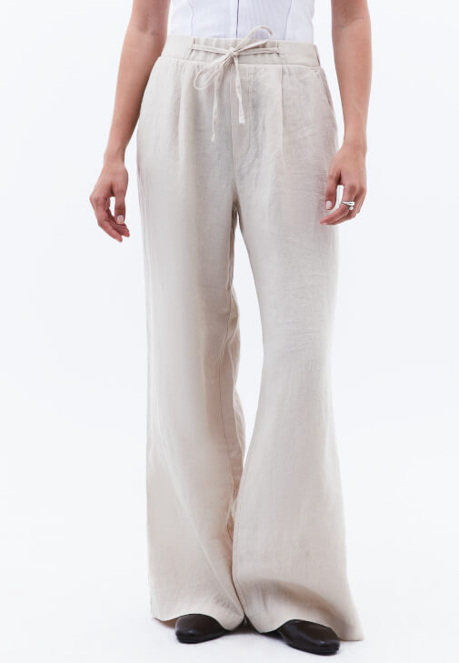 Keten Bol Paça Pantolon ve U Yaka Atlet Kombini