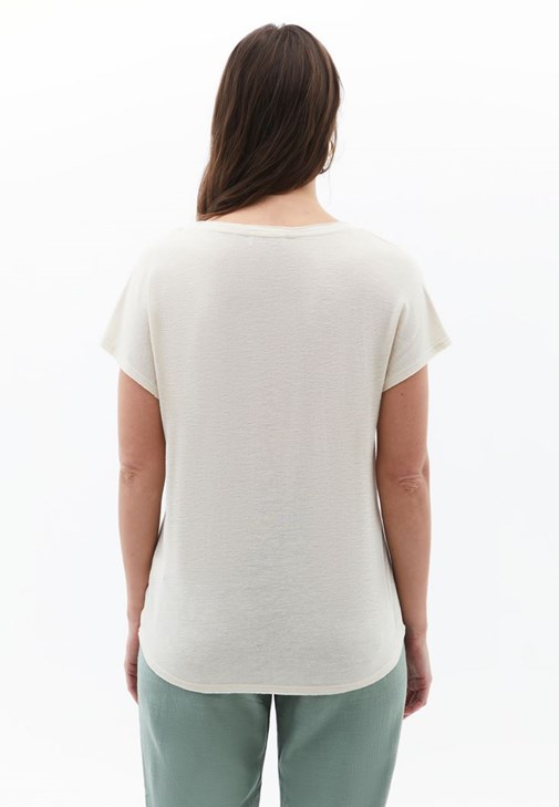 Keten Karışımlı Tişört ve Carrot-Fit Pantolon Kombini