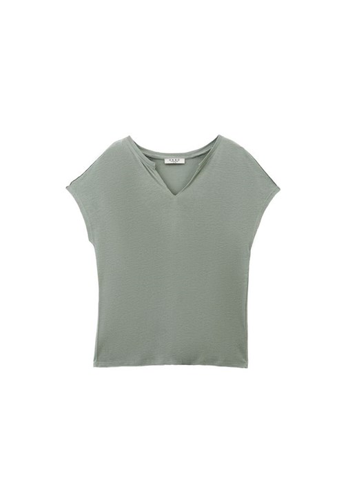 Keten Karışımlı Tişört ve Keten Pantolon Kombini