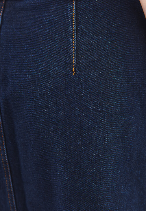 Yırtmaçlı Etek ve U Yaka Atlet Kombini