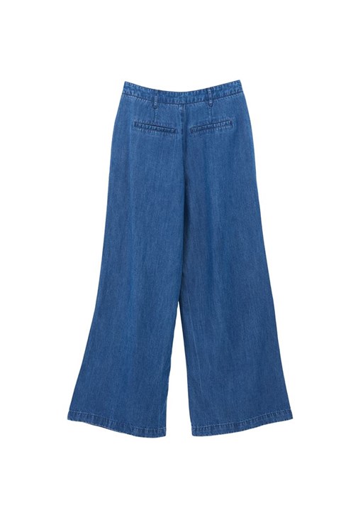 Wide-Leg Pantolon ve Yaka Detaylı Bluz Kombini