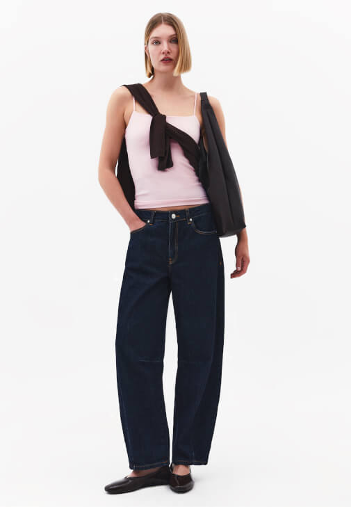  Modal Atlet ve Orta Bel Denim Kombini