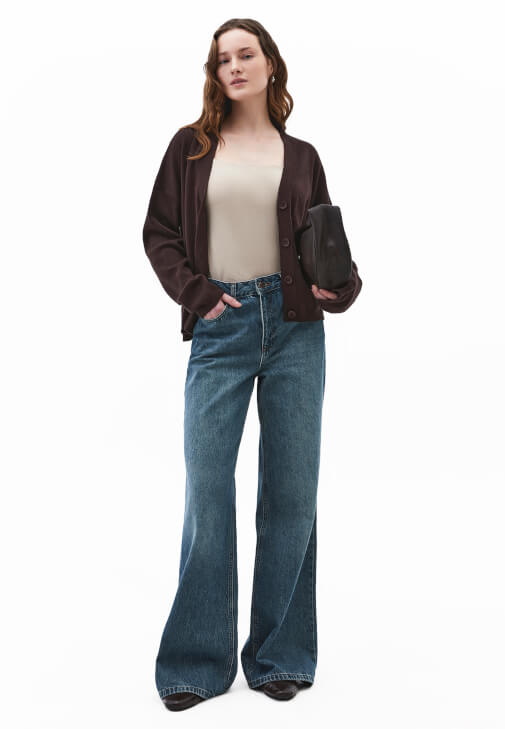  Modal Atlet ve Barrel-Fit Denim Kombini