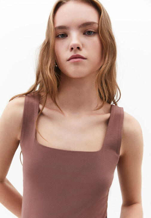 Kalın Askılı Atlet ve Pantolon Kombini