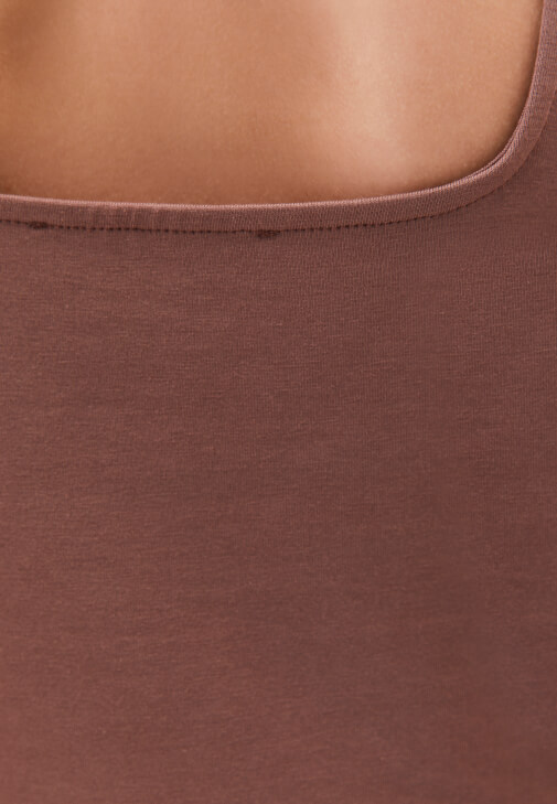 Kalın Askılı Atlet ve Pantolon Kombini