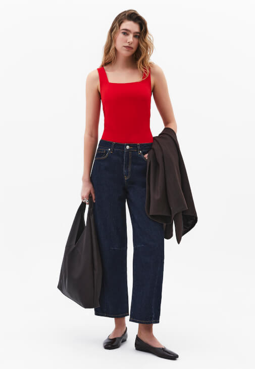  Modal Atlet ve Barrel-Fit Denim Kombini