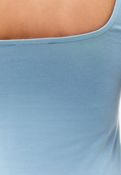 Modal Atlet ve Pantolon Kombini