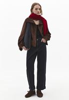 Bayan Siyah Modal Kare Yaka Tişört