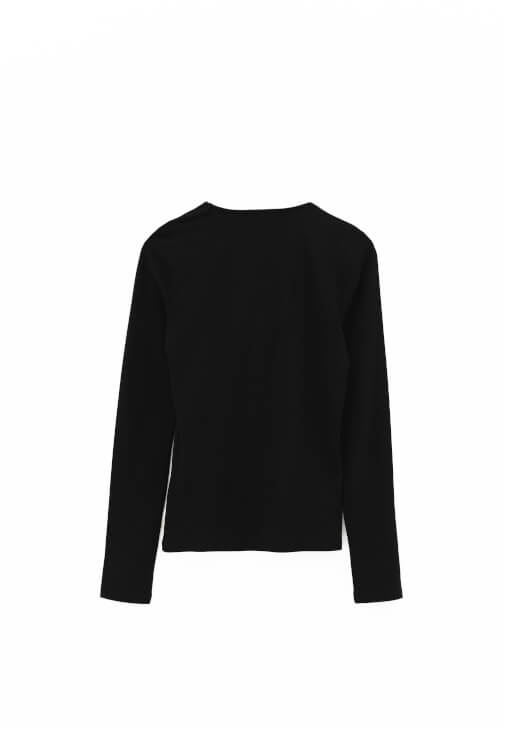 Modal Tişört ve Deri Etek Kombini