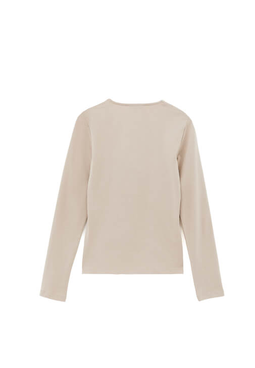 Modal Tişört ve Çizgili Pantolon Kombini