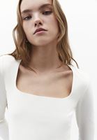 Bayan Krem Modal Kare Yaka Tişört