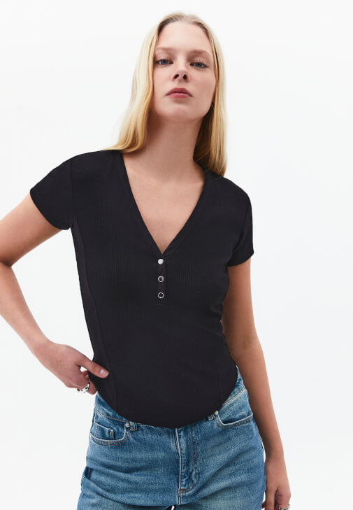 Siyah Modal V Yaka Tişört