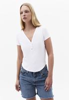 Bayan Beyaz Modal V Yaka Tişört
