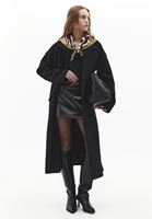 Bayan Siyah Modal V Yaka Tişört