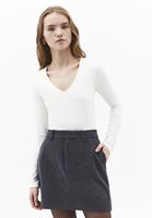 Bayan Krem Modal V Yaka Tişört