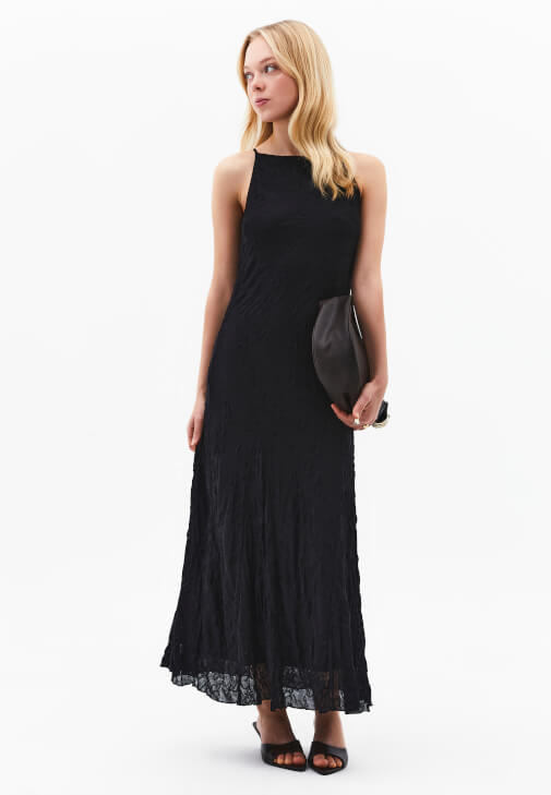  Dantelli Elbise ve Topuklu Ayakkabı Kombini