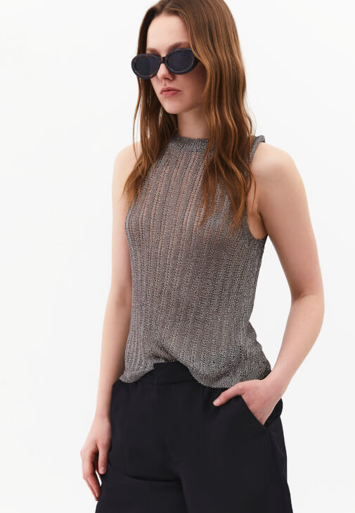 Gri Sıfır Yaka Ajurlu Atlet