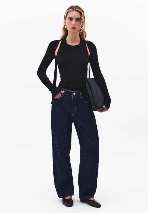  İkili Bluz ve Denim Pantolon Kombini