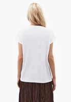 Bayan Beyaz Modal Bot Yaka Tişört