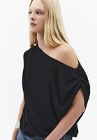 Bayan Siyah Modal Asimetrik Tişört