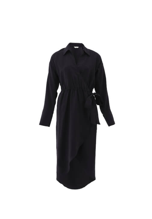 Midi Elbise ve Topuklu Çizme Kombini