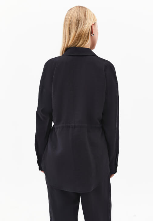 Bağcıklı Gömlek ve Pantolon Kombini