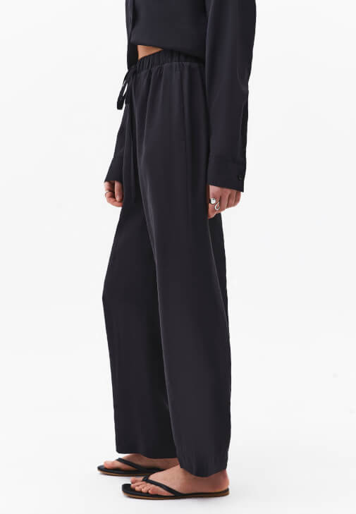 Modal Pantolon ve Gömlek Kombini