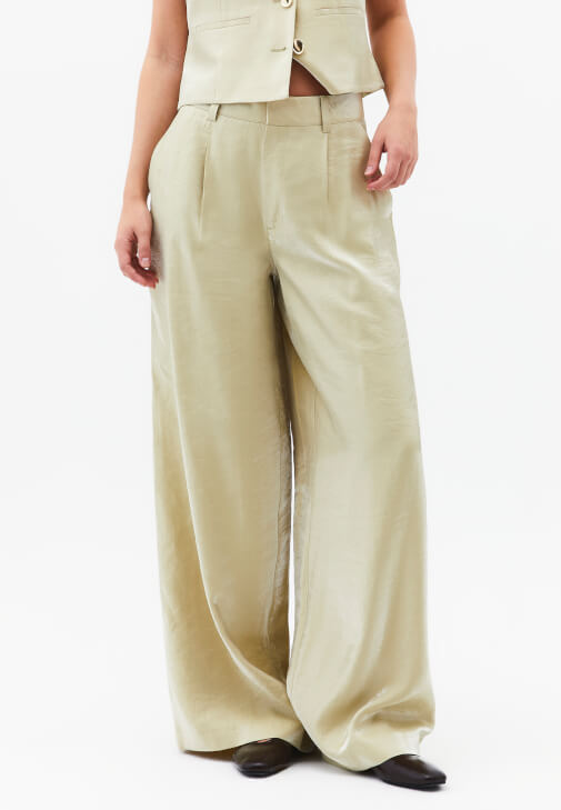 Modal Pantolon ve Modal Yelek Kombini