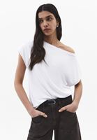 Bayan Beyaz Modal Bot Yaka Tişört