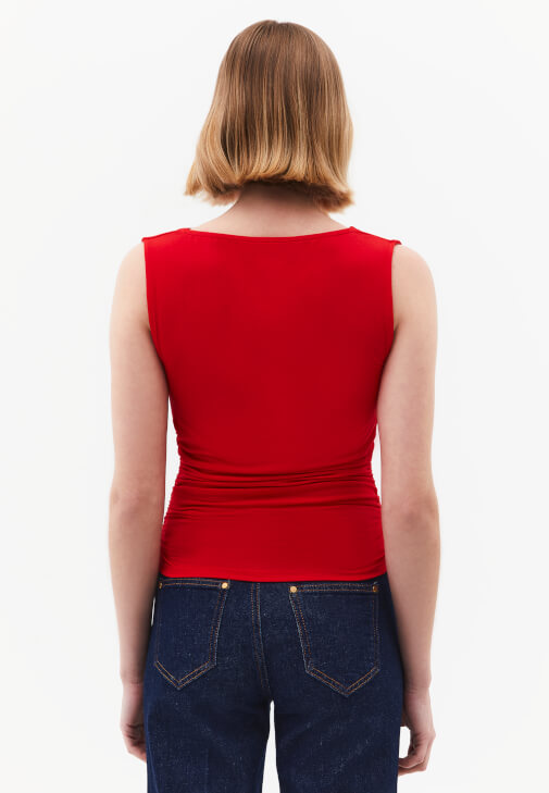 Modal Atlet ve Denim Pantolon Kombini