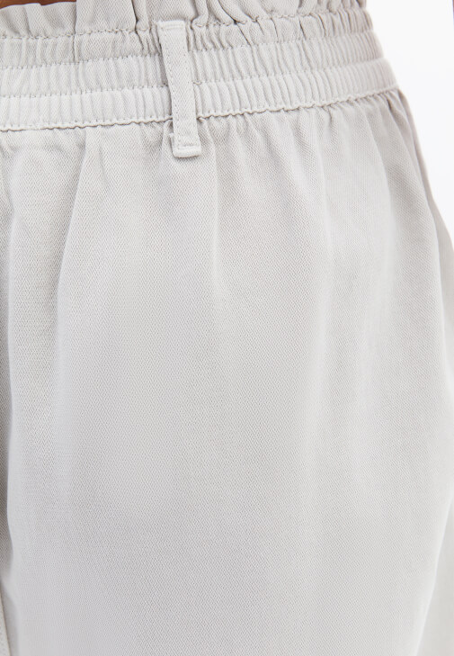 Tencel Şort ve Cepli Gömlek Kombini