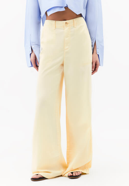 Tencel Pantolon ve Crop Gömlek Kombini